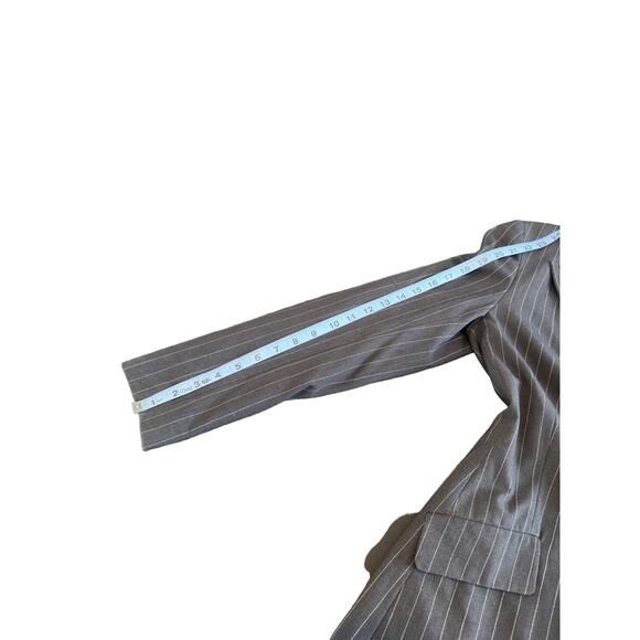 Norma Kamali Gray White Pin Striped Preppy Academia Work Career Blazer Size 10 - Picture 7 of 8